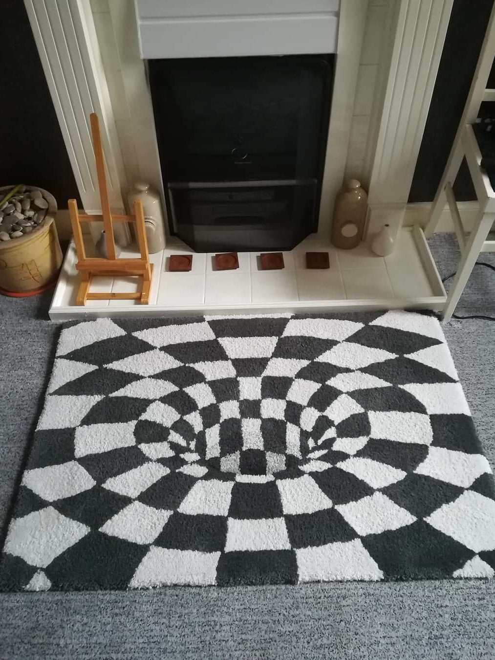 Optical Illusion piece